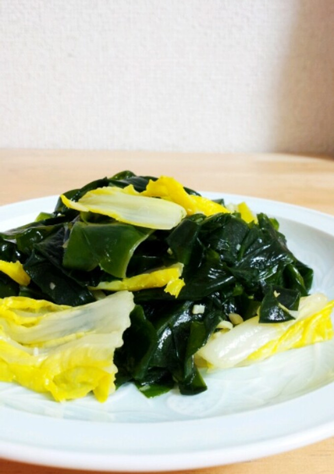 白菜とわかめのにんにく炒め-レシピのメイン写真