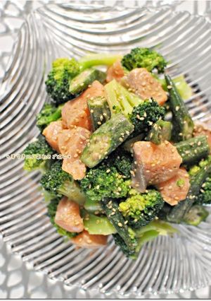 サーモンとグリーン野菜のわさびマリネ-レシピのメイン写真