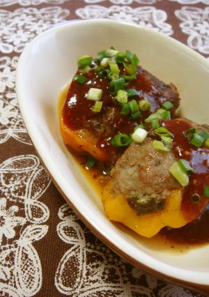 肉詰めカラーピーマンのコンソメ煮-レシピのメイン写真