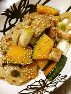 ★デパ地下風★豚肉・蓮根・南瓜の甘辛炒め-レシピのメイン写真