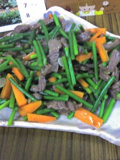 牛肉とにんにくの芽の炒め物-レシピのメイン写真