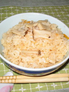 麻婆豆腐の素で炊き込みご飯♪-レシピのメイン写真