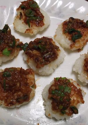 味噌のせご飯団子-レシピのメイン写真
