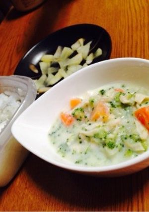 離乳食後期 野菜と鶏ささみのミルク煮-レシピのメイン写真