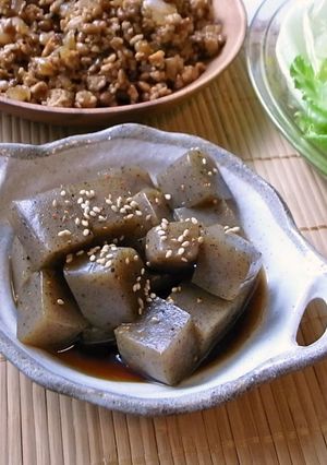 お弁当に重宝!めんつゆ浸すだけの染み蒟蒻-レシピのメイン写真