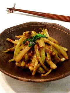 ブロッコリーの茎のマヨ海苔炒め-レシピのメイン写真