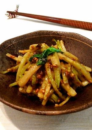 ブロッコリーの茎のマヨ海苔炒め-レシピのメイン写真