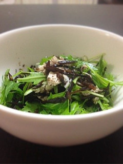 マヨに頼らない!水菜とひじきのサラダ-レシピのメイン写真