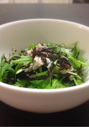 マヨに頼らない！水菜とひじきのサラダ-レシピのメイン写真