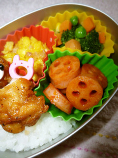 お弁当に彩♡真っ赤な魚肉ソーセージ-レシピのメイン写真