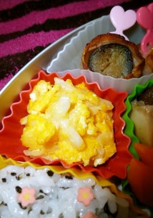 お弁当に♡キャベツの芯の卵とじ-レシピのメイン写真