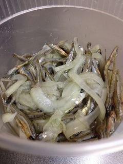 煮干しと玉ねぎの甘酢漬け-レシピのメイン写真