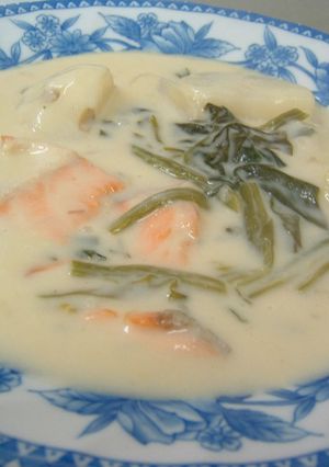 サーモンとほうれん草のクリームシチュー-レシピのメイン写真