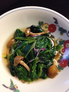 簡単♪ほうれん草となめこと菊の煮浸し-レシピのメイン写真