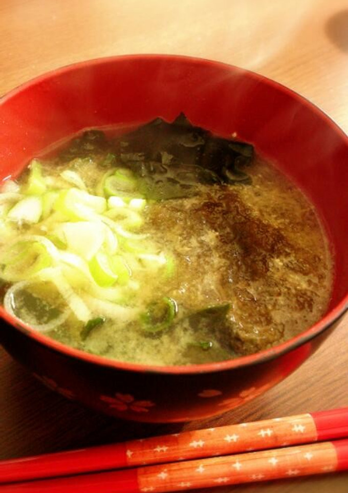 ♣とろろこんぶとわかめの味噌汁♧-レシピのメイン写真