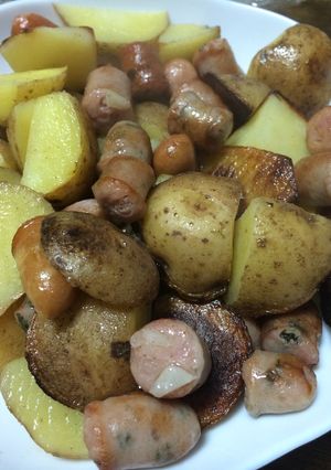 超簡単じゃがいもとソーセージ炒め-レシピのメイン写真