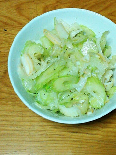 セロリとイカくんのさっぱりサラダ-レシピのメイン写真