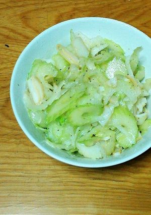 セロリとイカくんのさっぱりサラダ-レシピのメイン写真