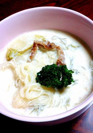 野菜たっぷり仙台麩と春雨の豆乳味噌スープ-レシピのメイン写真