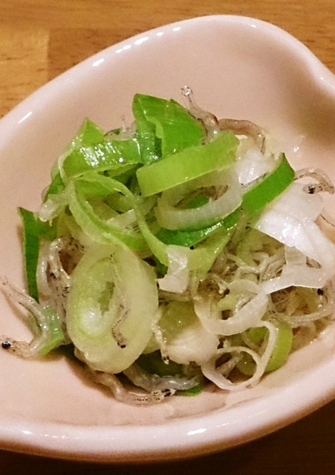 簡単◆かちりと長ねぎのごま油炒め-レシピのメイン写真