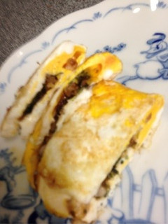 お弁当に!お好み焼き風半月卵-レシピのメイン写真