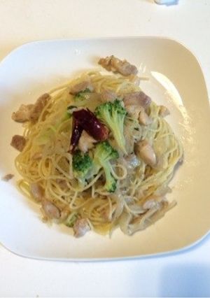 簡単！鶏肉ブロッコリーのアンチョビパスタ-レシピのメイン写真