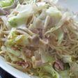 信州食材で♪レタスときのこの塩焼きそば♪