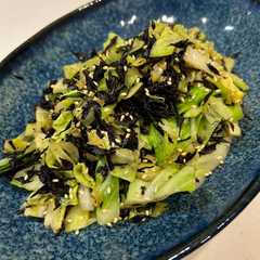 รูปของ キャベツとひじきの炒めたん