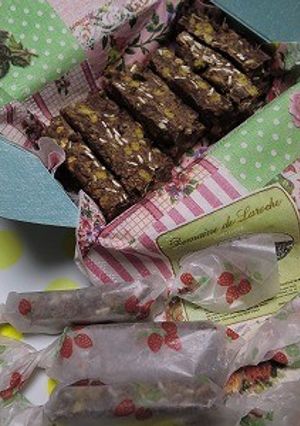 フルーツグラノーラ入りのチョコバー♪-レシピのメイン写真