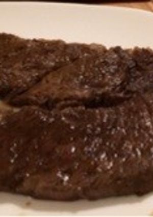 お肉柔らか♪メープルソースステーキ-レシピのメイン写真