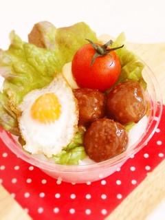 お弁当に☆ミートボールでプチロコモコ-レシピのメイン写真