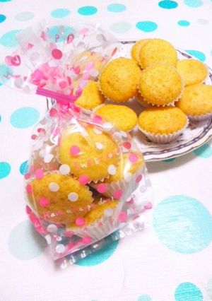 簡単＊キュートな〜はちみつカップケーキ♪-レシピのメイン写真