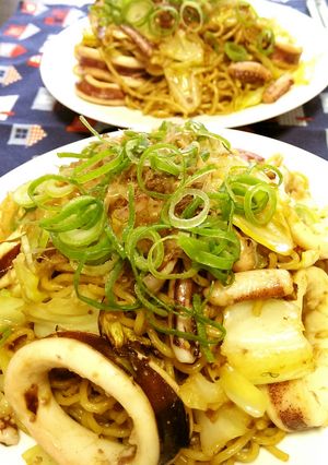 仙台味噌で作るLOVE 東北イカ焼きそば-レシピのメイン写真