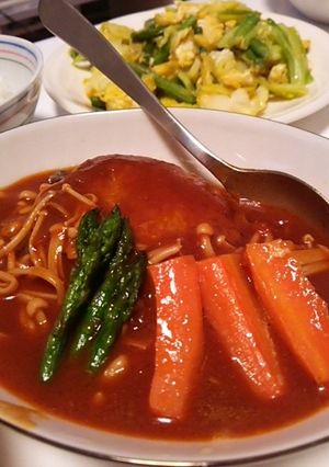 きのこソースの煮込みハンバーグ-レシピのメイン写真