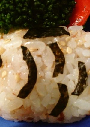 キャラ弁☆かわいい～おさかなさんおにぎり-レシピのメイン写真