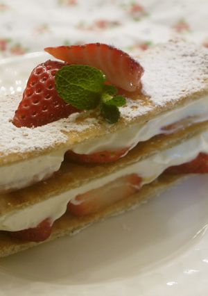 食パンで簡単おやつ❀　苺ミルフィーユ♡-レシピのメイン写真