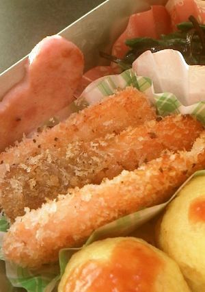 お弁当に☆残った刺身で簡単サーモンフライ-レシピのメイン写真