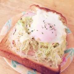 たっぷりキャベツと卵のトースト-レシピのメイン写真