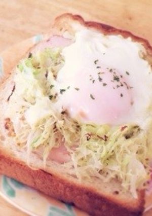 たっぷりキャベツと卵のトースト-レシピのメイン写真