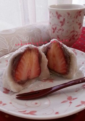 正月の残りお餅でイチゴ大福-レシピのメイン写真