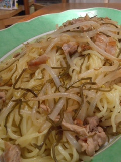 昆布と豚肉イリチー沖縄風!塩焼きそば-レシピのメイン写真