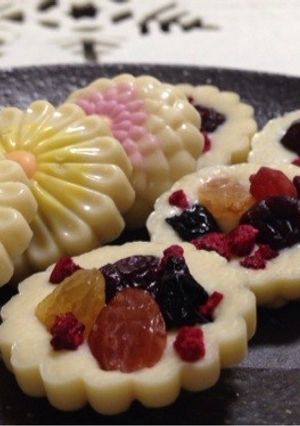 簡単✳︎綺麗なバレンタインチョコ✳︎白-レシピのメイン写真
