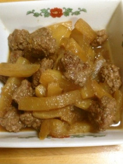 簡単♪メインに合挽き肉と大根の甘辛煮-レシピのメイン写真