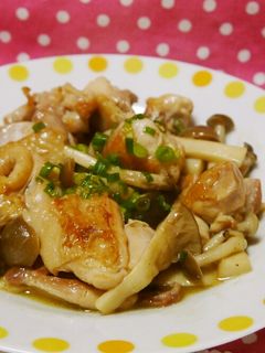 簡単♪鶏肉とキノコの塩レモンバター炒め☆-レシピのメイン写真