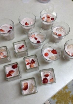 簡単、とろふわイチゴムース-レシピのメイン写真