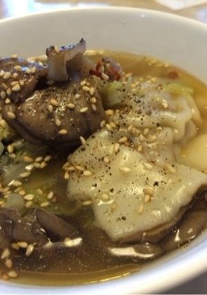 簡単！優しい味の餃子スープ-レシピのメイン写真