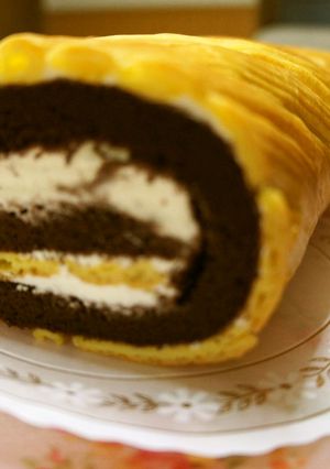 ショコラのシューロールケーキ-レシピのメイン写真