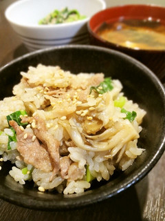 牛肉とまいたけの炊き込みご飯-レシピのメイン写真