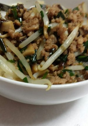 豚ニラもやし丼-レシピのメイン写真