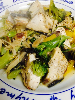 ハマチとブロックリーのバターソテー-レシピのメイン写真